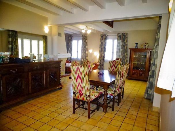 Maison A Louer เบสเซต์-แซงตานัสแตส ภายนอก รูปภาพ